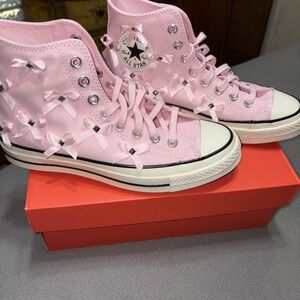 Converse Pink Ribbon High-Tops NIB- SZ 8 1/2